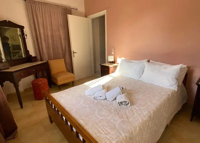 Apartment Palaiopolis House