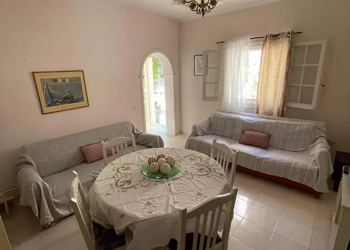 Apartment Palaiopolis House *